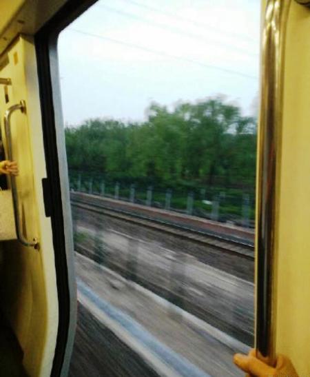 beijing metro line 13 subway doors open