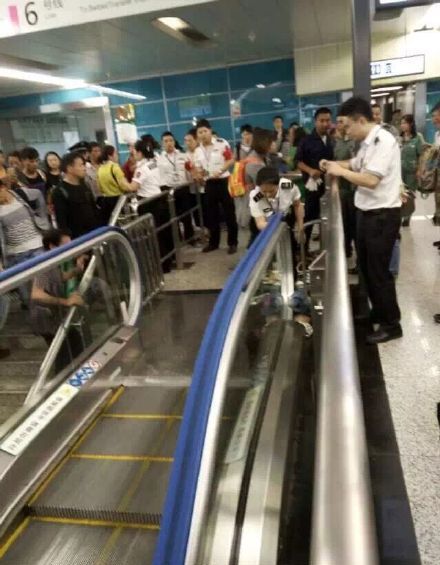 chongqing escalator fatality 05