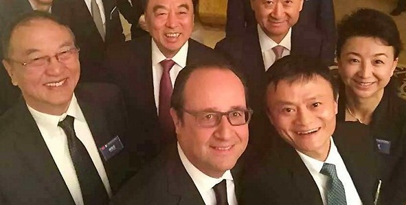 french president hollande chinese tycoon selfie