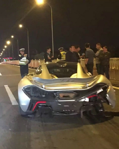supercar mclaren p1 crash zhejiang